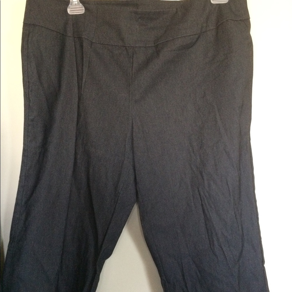 Capri pants